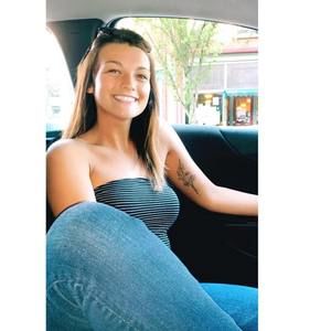 Meet your Posher, Abby